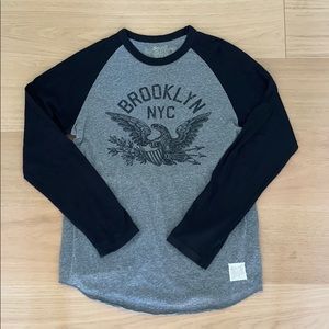 Retro brand L/S baseball T-shirt.